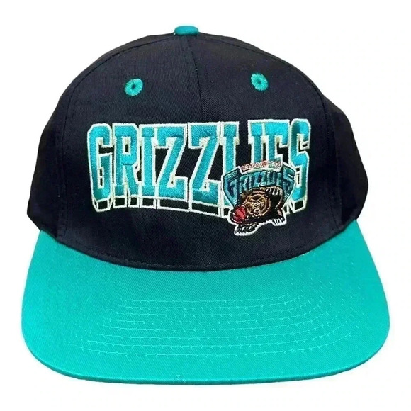 NEW ADIDAS HARDWOOD CLASSICS Vancouver Grizzlies Snapback Baseball Hat - Picture 2 of 8